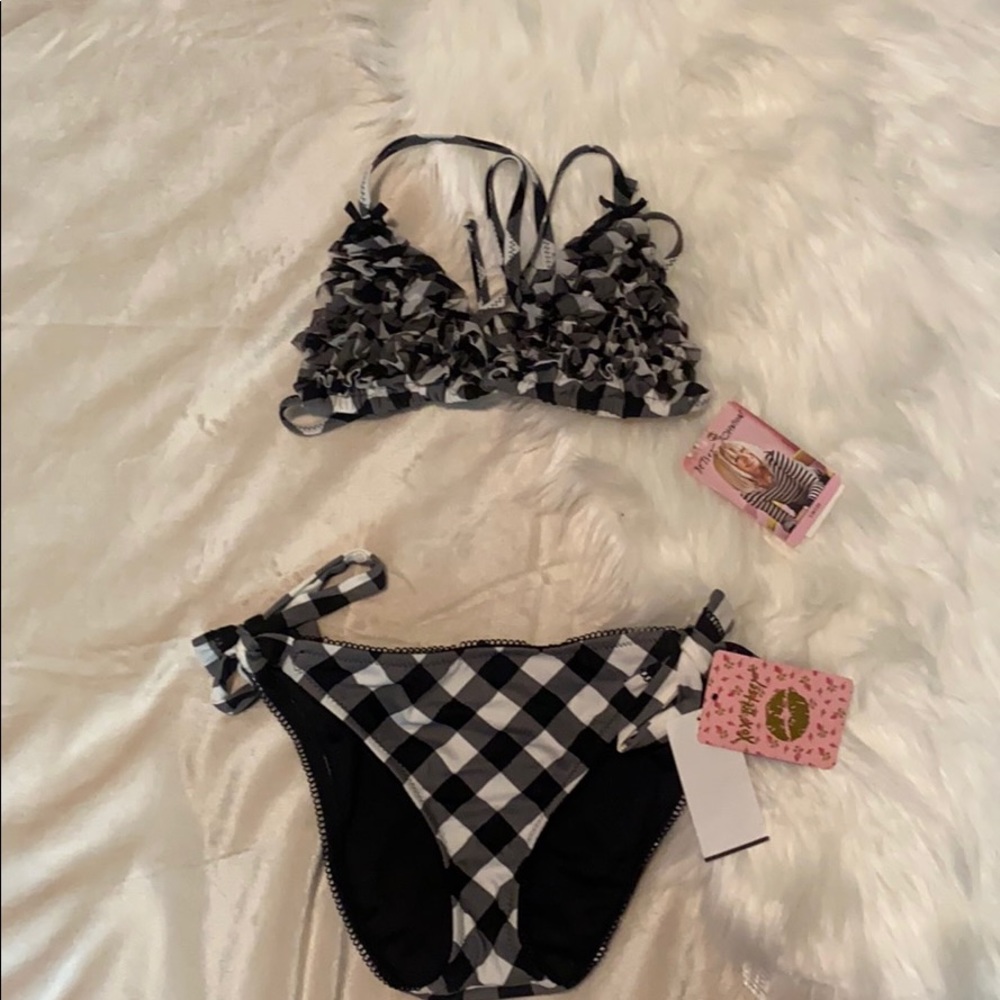 NWT Betsey Johnson bikini swimsuit set